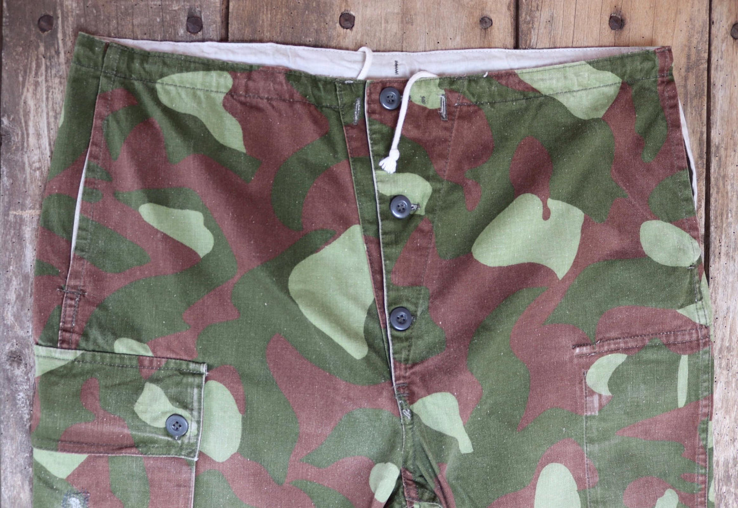 Vintage 1980s Finnish M62 camo trousers - windproof paratrooper pants - 39” x 28”