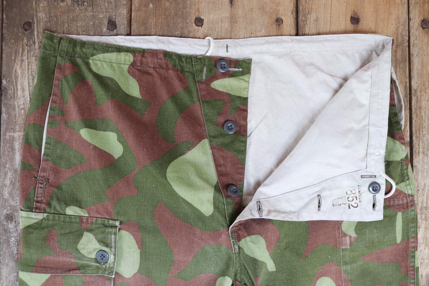 Vintage 1980s Finnish M62 camo trousers - windproof paratrooper pants - 39” x 28”