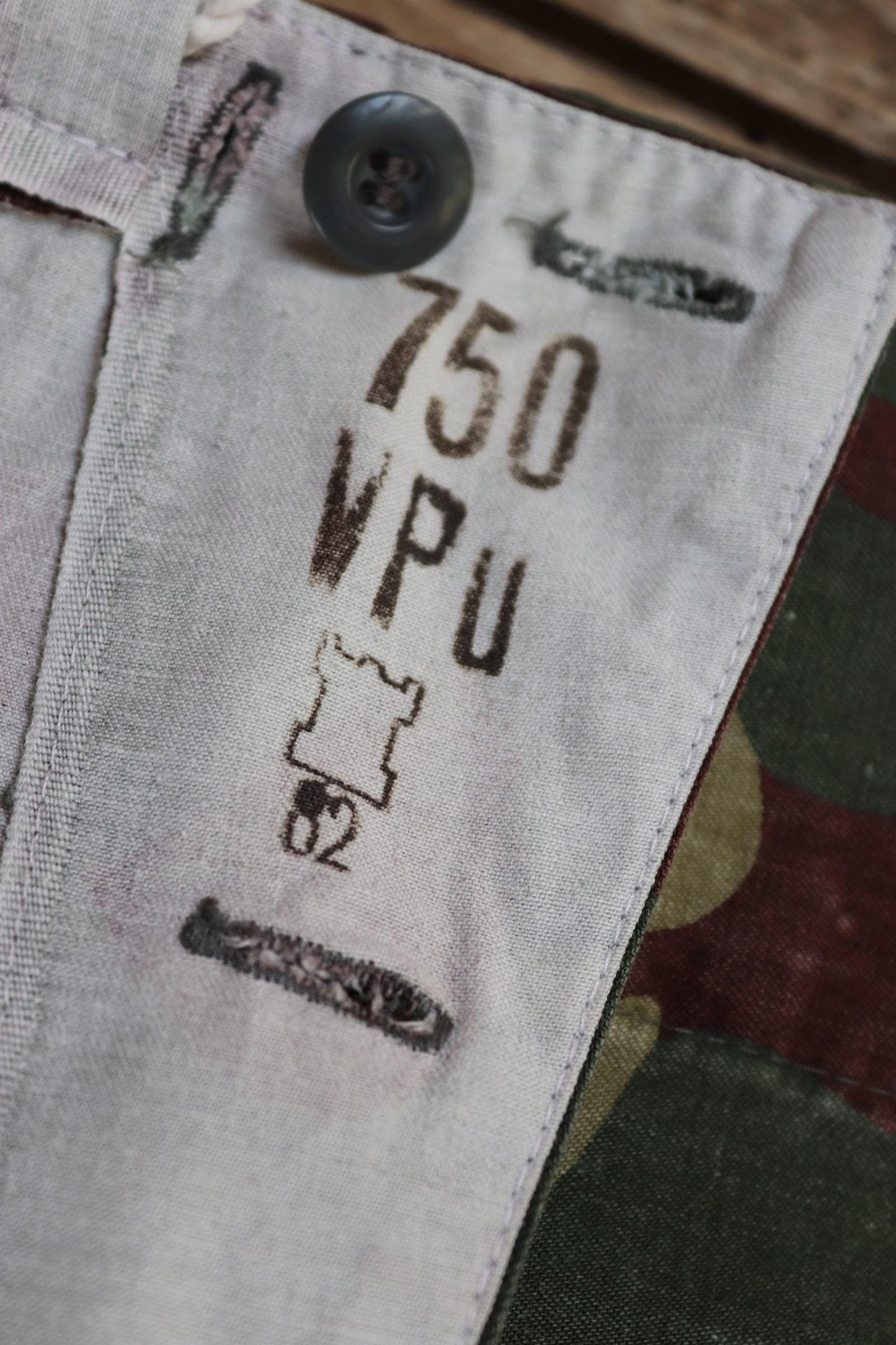 Vintage 1980s Finnish M62 camo trousers - windproof paratrooper pants - 37” x 28”