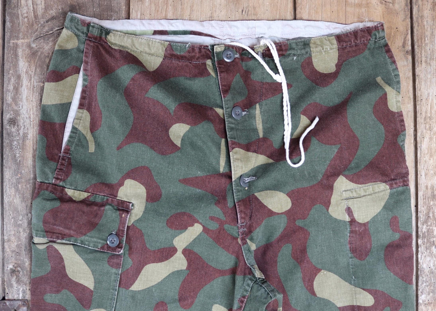 Vintage 1980s Finnish M62 camo trousers - windproof paratrooper pants - 37” x 28”