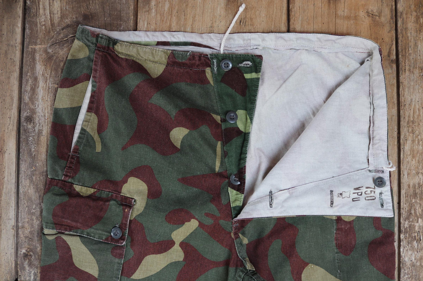 Vintage 1980s Finnish M62 camo trousers - windproof paratrooper pants - 37” x 28”