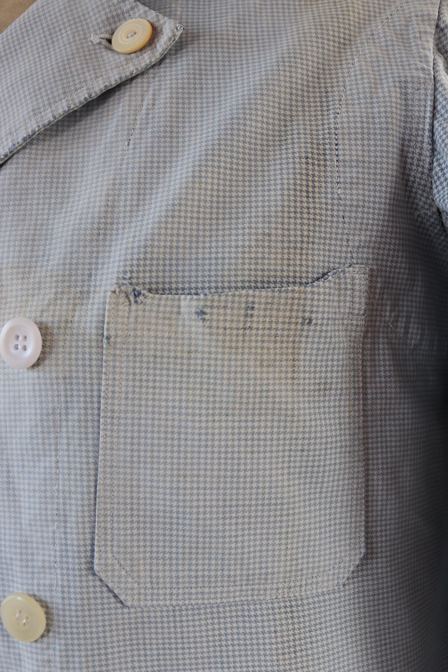 Vintage 1940s French chefs jacket - dogtooth check cotton - double breasted workwear - darned and repaired - 40” chest