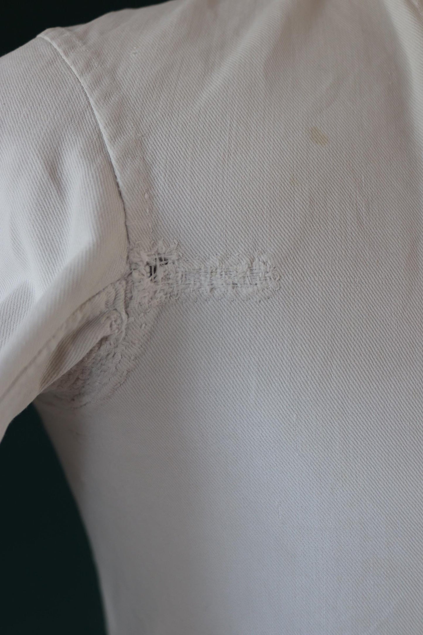 Vintage 1930s French chefs jacket - white cotton - double breasted workwear - darned and repaired - 37” chest