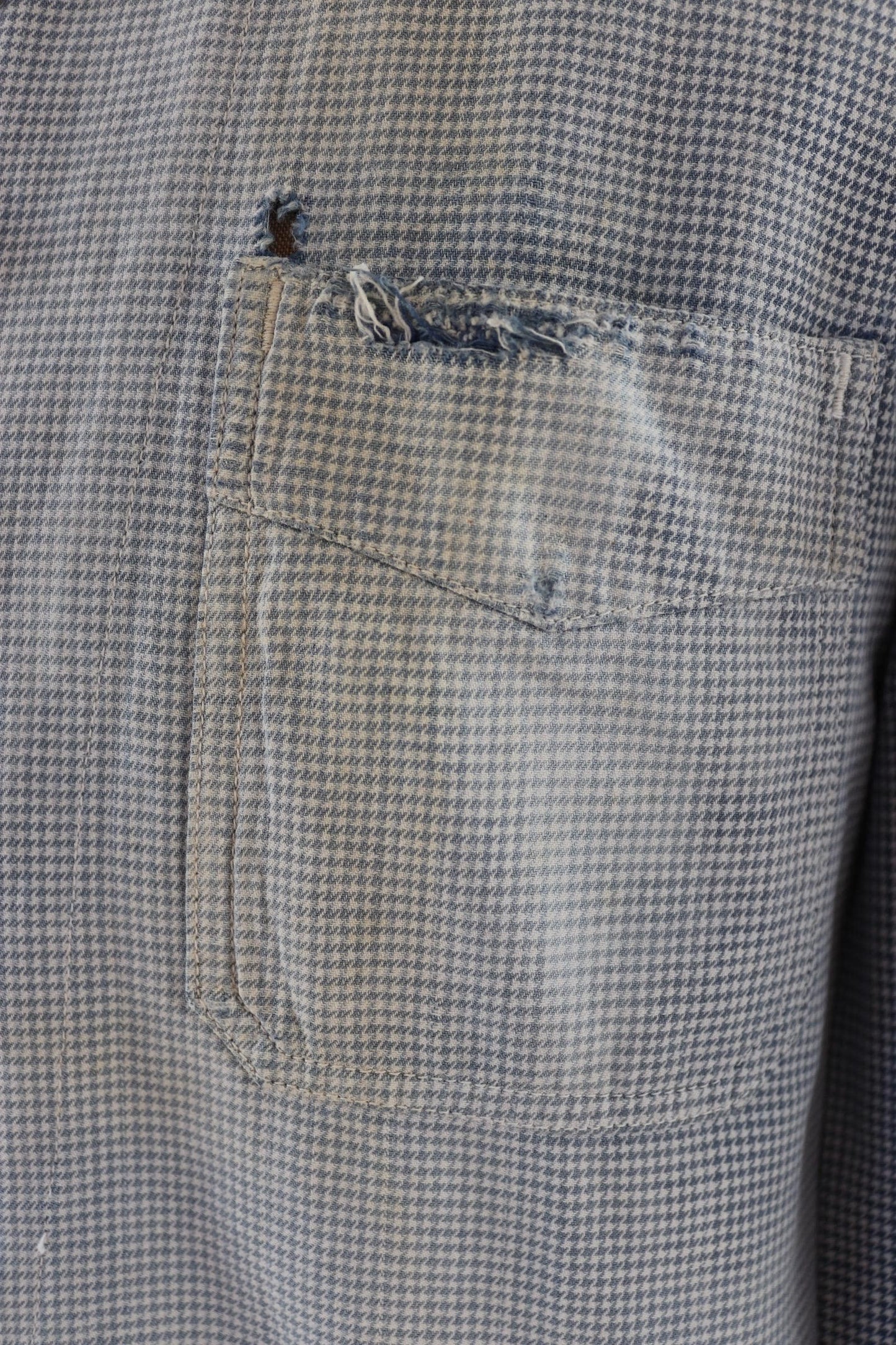 Vintage 1960s French chefs jacket - dogtooth check cotton - double breasted workwear - darned and repaired - 44” chest