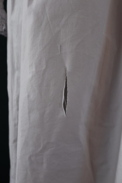 Antique 1800s Victorian white cotton nightgown - vintage 1900s dress - cottagecore - handmade lace - 43” chest