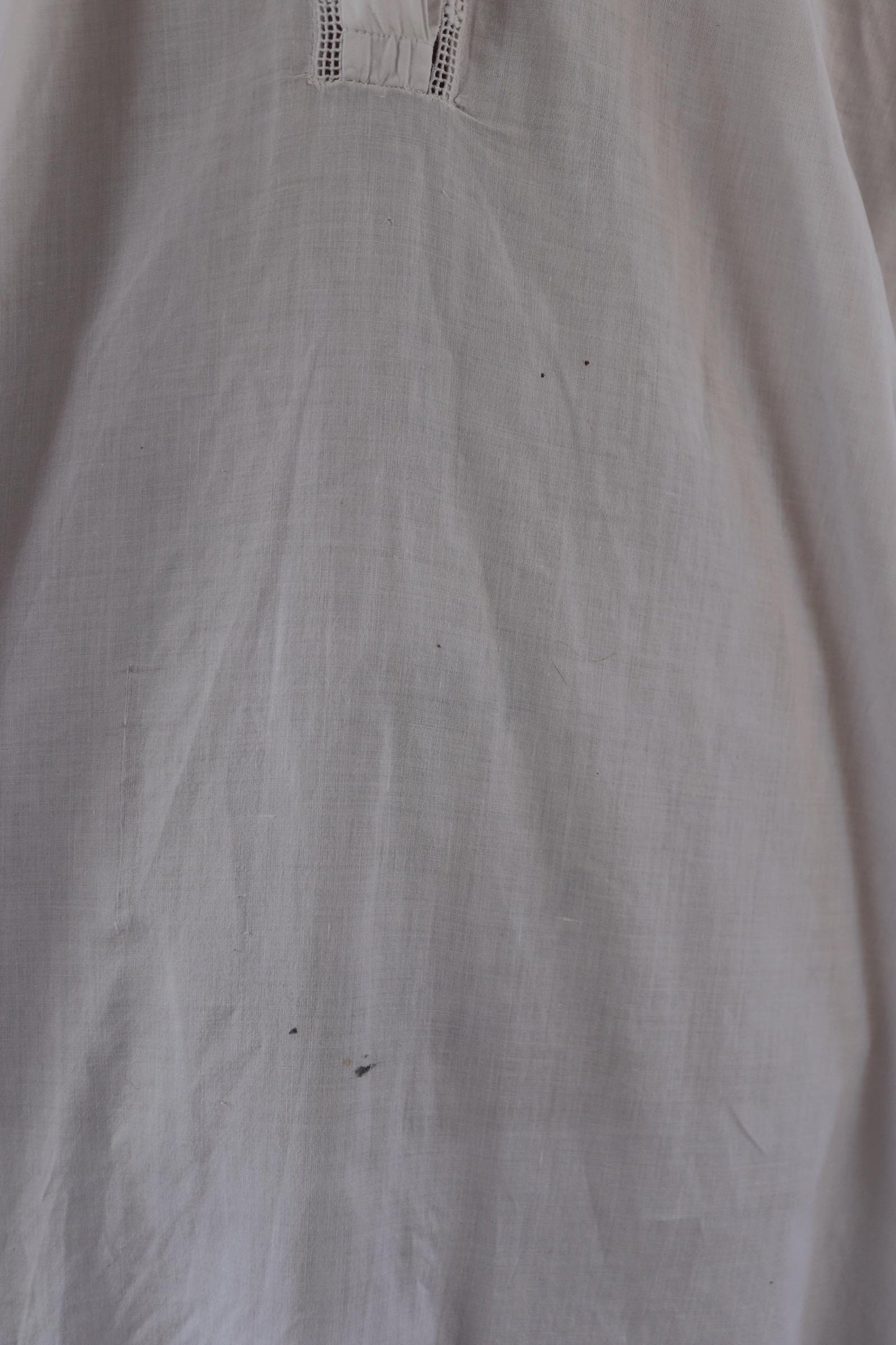 Antique 1800s Victorian white cotton nightgown - vintage 1900s dress - cottagecore - broderie Anglais - 42” chest