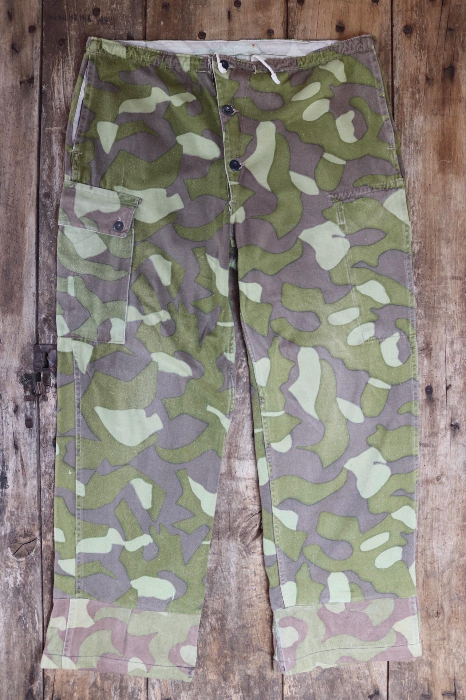 Vintage 1960s Finnish M62 camo trousers - windproof paratrooper pants - 40” x 31”