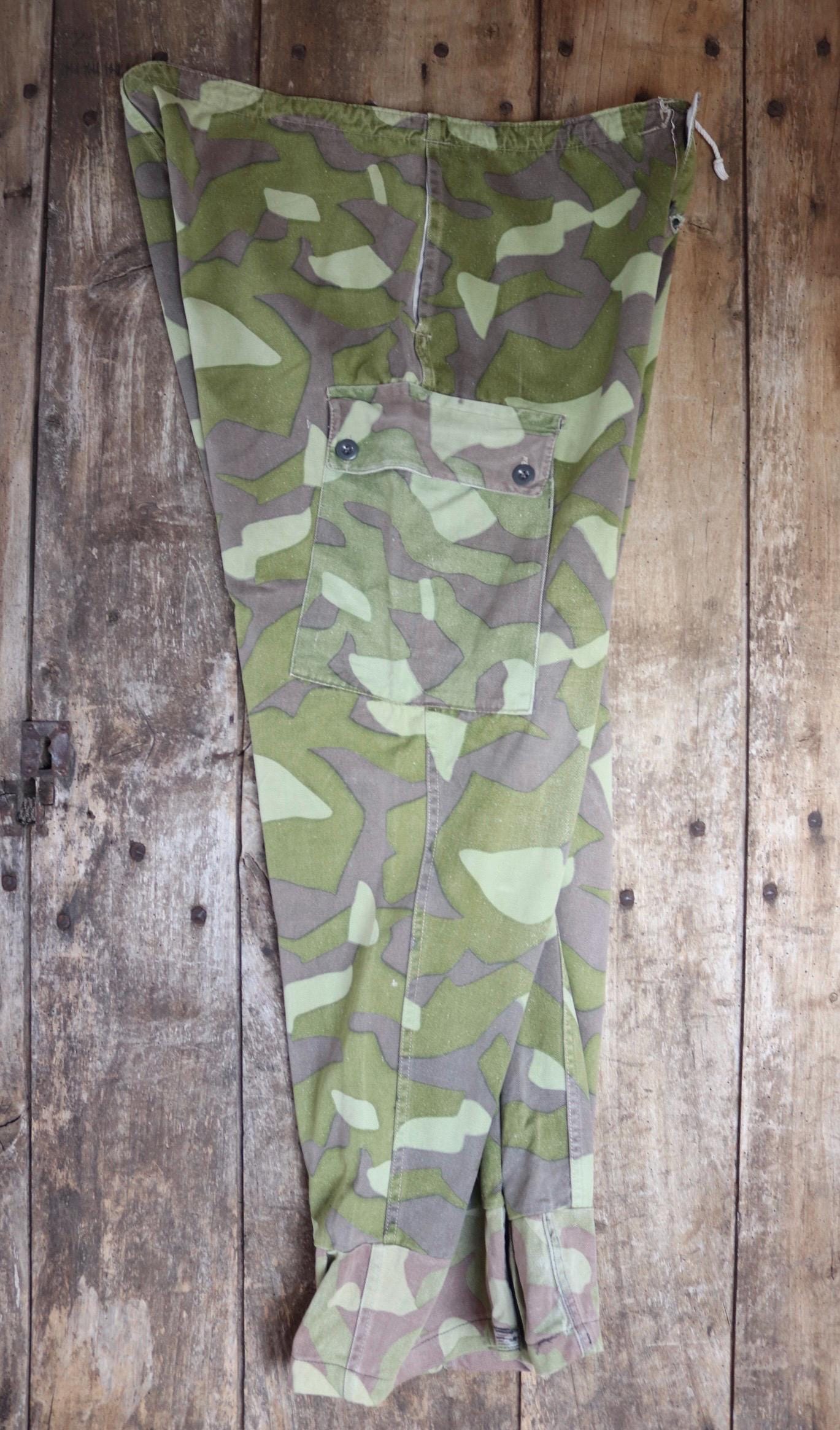 Vintage 1960s Finnish M62 camo trousers - windproof paratrooper pants - 40” x 31”