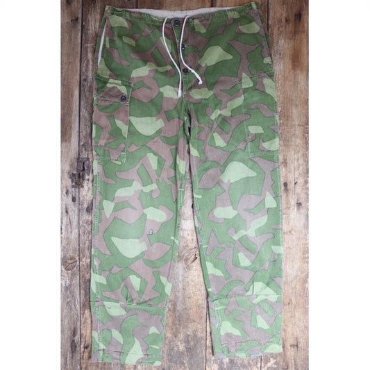 Vintage 1960s Finnish M62 camo trousers - windproof paratrooper pants - 40” x 34”
