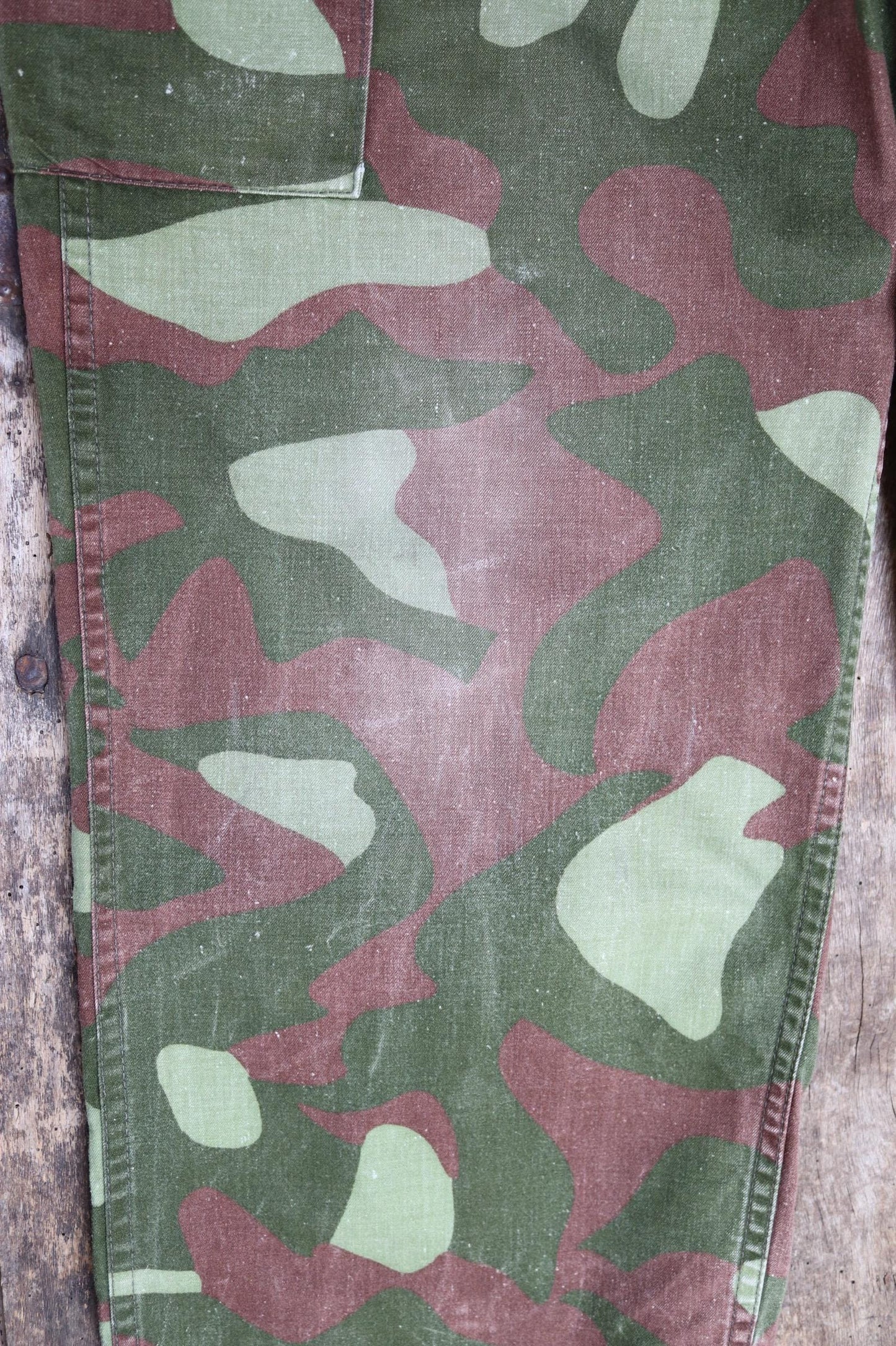 Vintage 1980s Finnish M62 camo trousers - windproof paratrooper pants - 39” x 28”