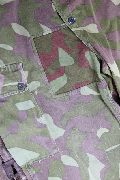 Vintage 1970s Finnish M62 camo trousers - windproof paratrooper pants - 42” x 28”