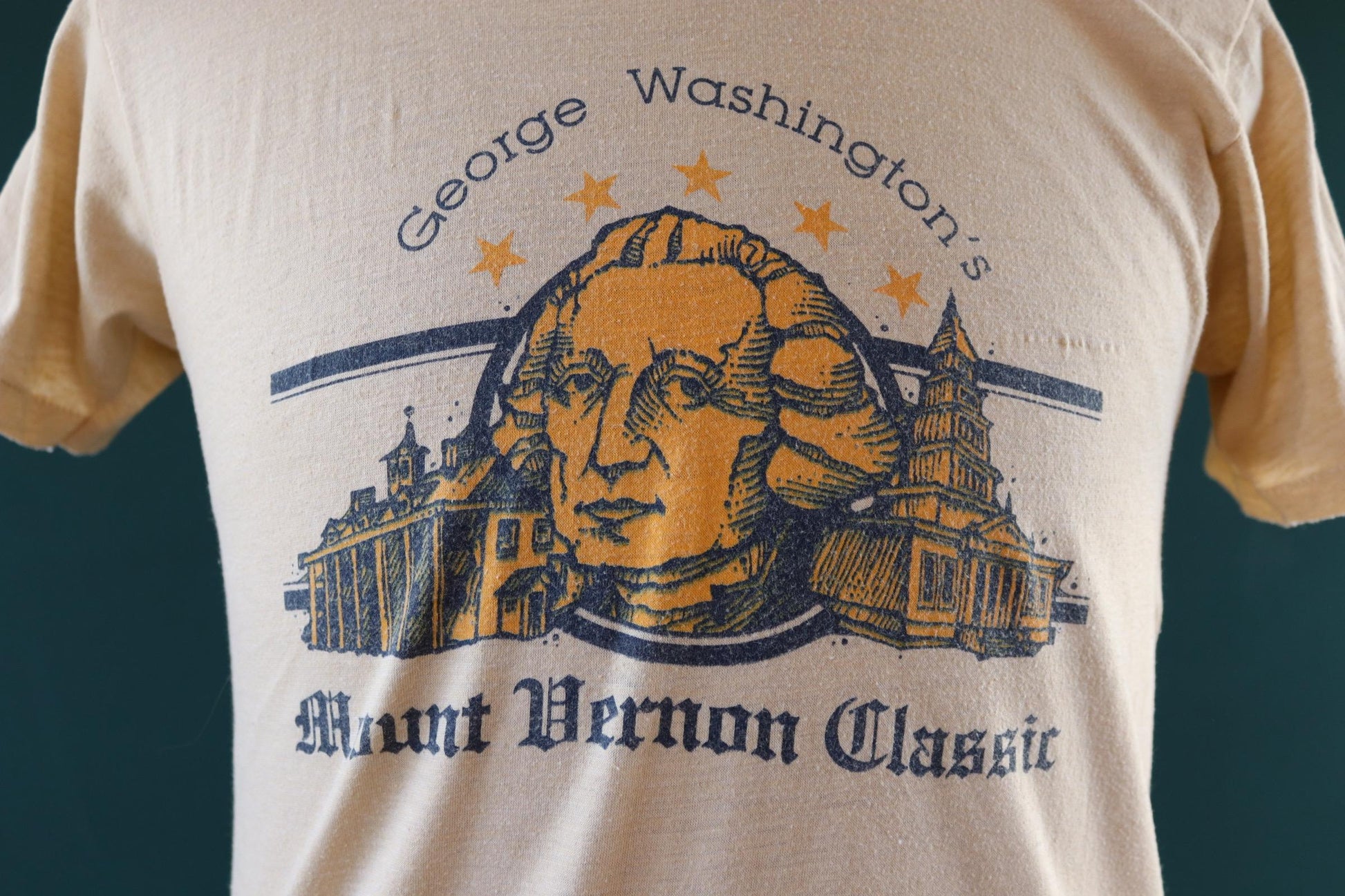 Vintage 1980s graphic t shirt - single stitch tee - made in USA - 37" chest