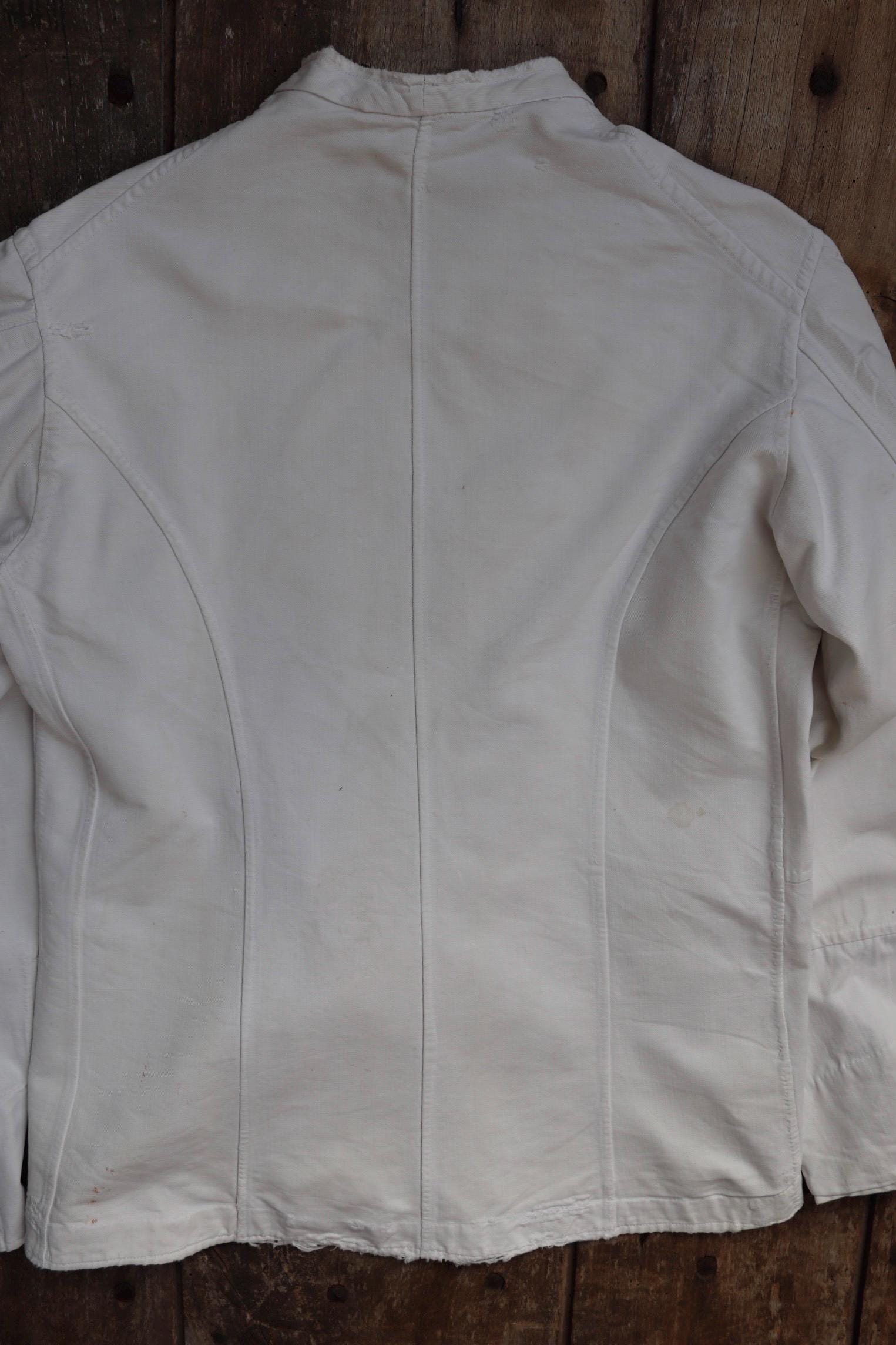 Vintage 1930s French chefs jacket - white cotton - double breasted workwear - darned and repaired - 36” chest