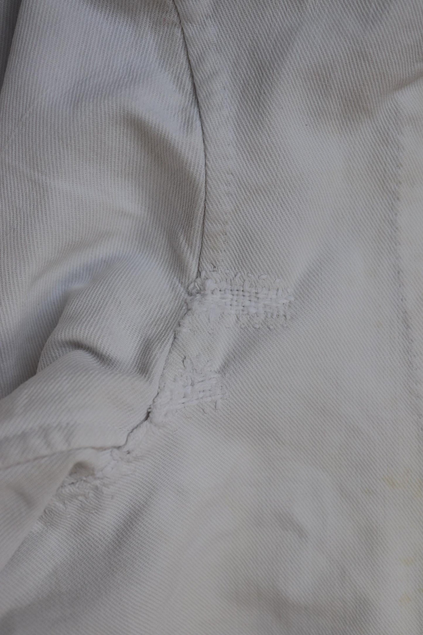 Vintage 1930s French chefs jacket - white cotton - double breasted workwear - darned and repaired - 36” chest