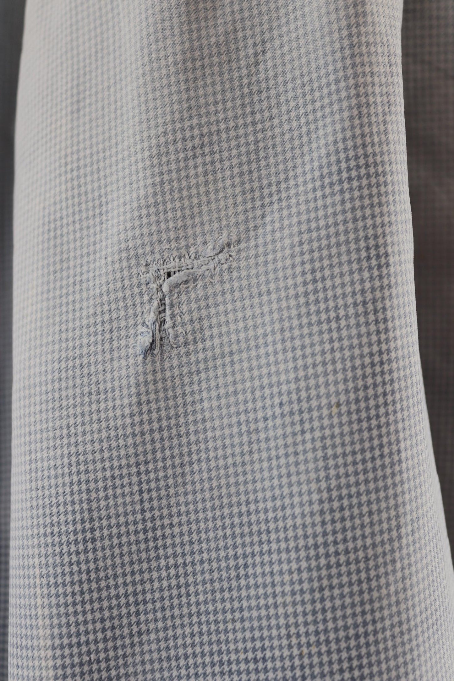 Vintage 1940s French chefs jacket - dogtooth check cotton - double breasted workwear - darned and repaired - 43” chest