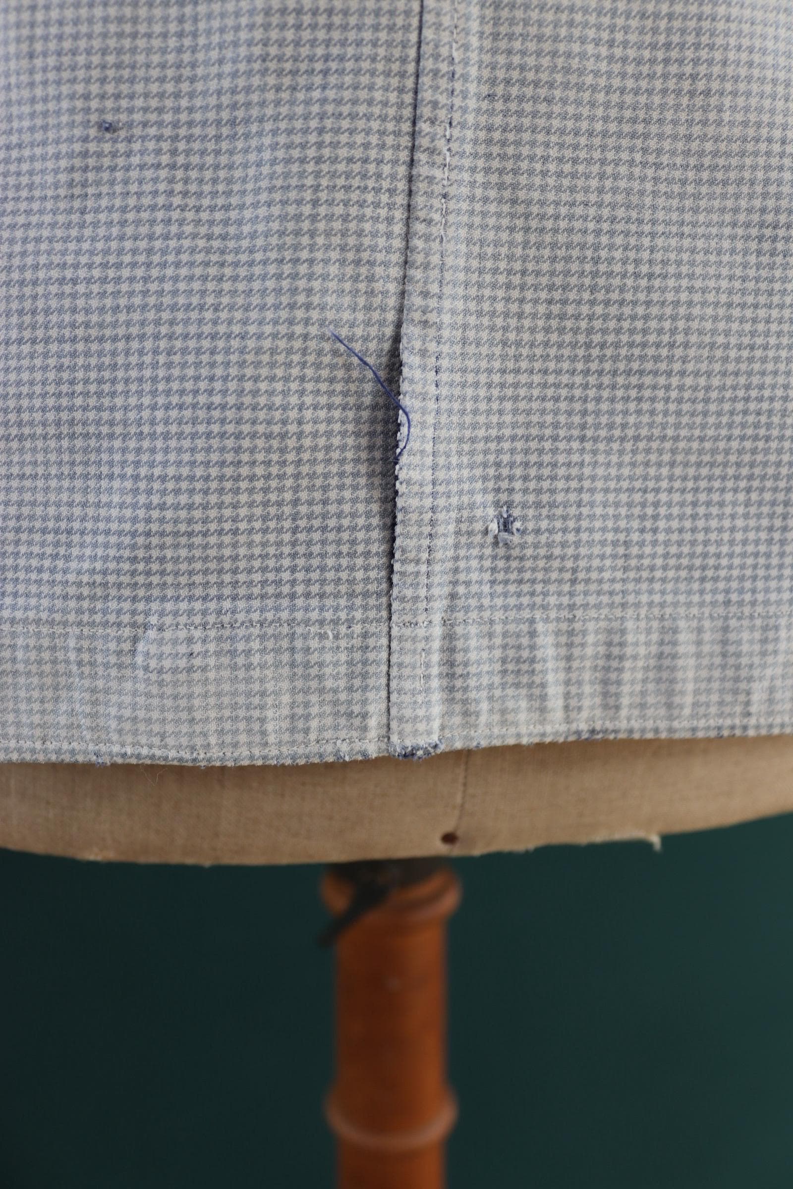 Vintage 1940s French chefs jacket - dogtooth check cotton - double breasted workwear - darned and repaired - 40” chest