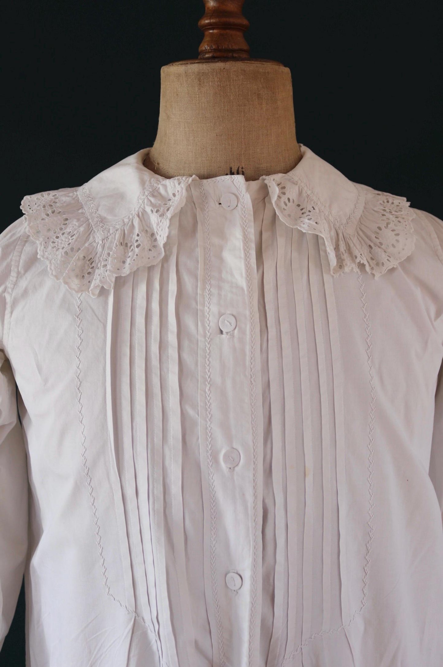Antique 1800s Victorian white cotton nightgown - vintage 1900s dress - cottagecore - handmade lace - 43” chest