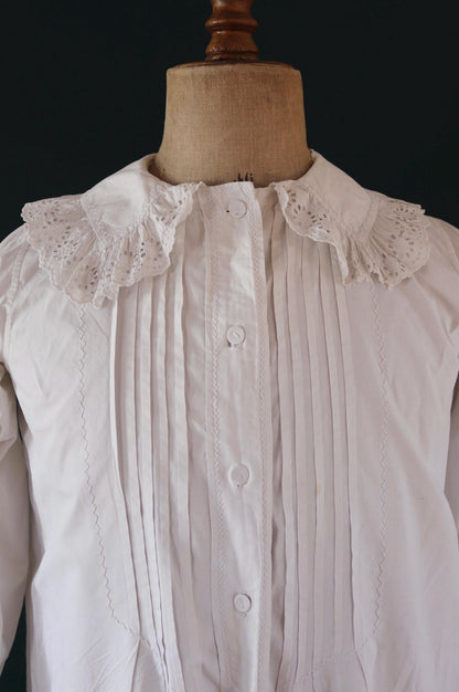 Antique 1800s Victorian white cotton nightgown - vintage 1900s dress - cottagecore - handmade lace - 43” chest