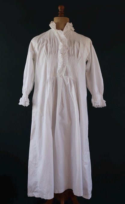 Antique 1800s Victorian white cotton nightgown - vintage 1900s dress - cottagecore - broderie Anglais - 46” chest