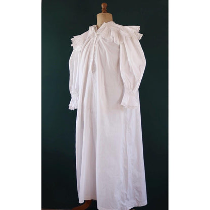 Antique 1800s Victorian white cotton nightgown - vintage 1900s dress - cottagecore - broderie Anglais - 42” chest