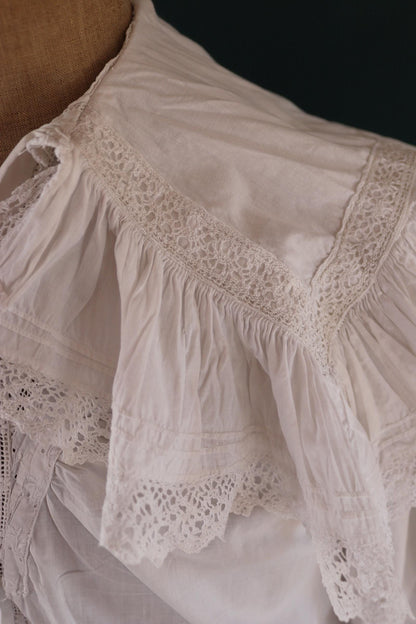 Antique 1800s Victorian white cotton nightgown - vintage 1900s dress - cottagecore - broderie Anglais - 42” chest