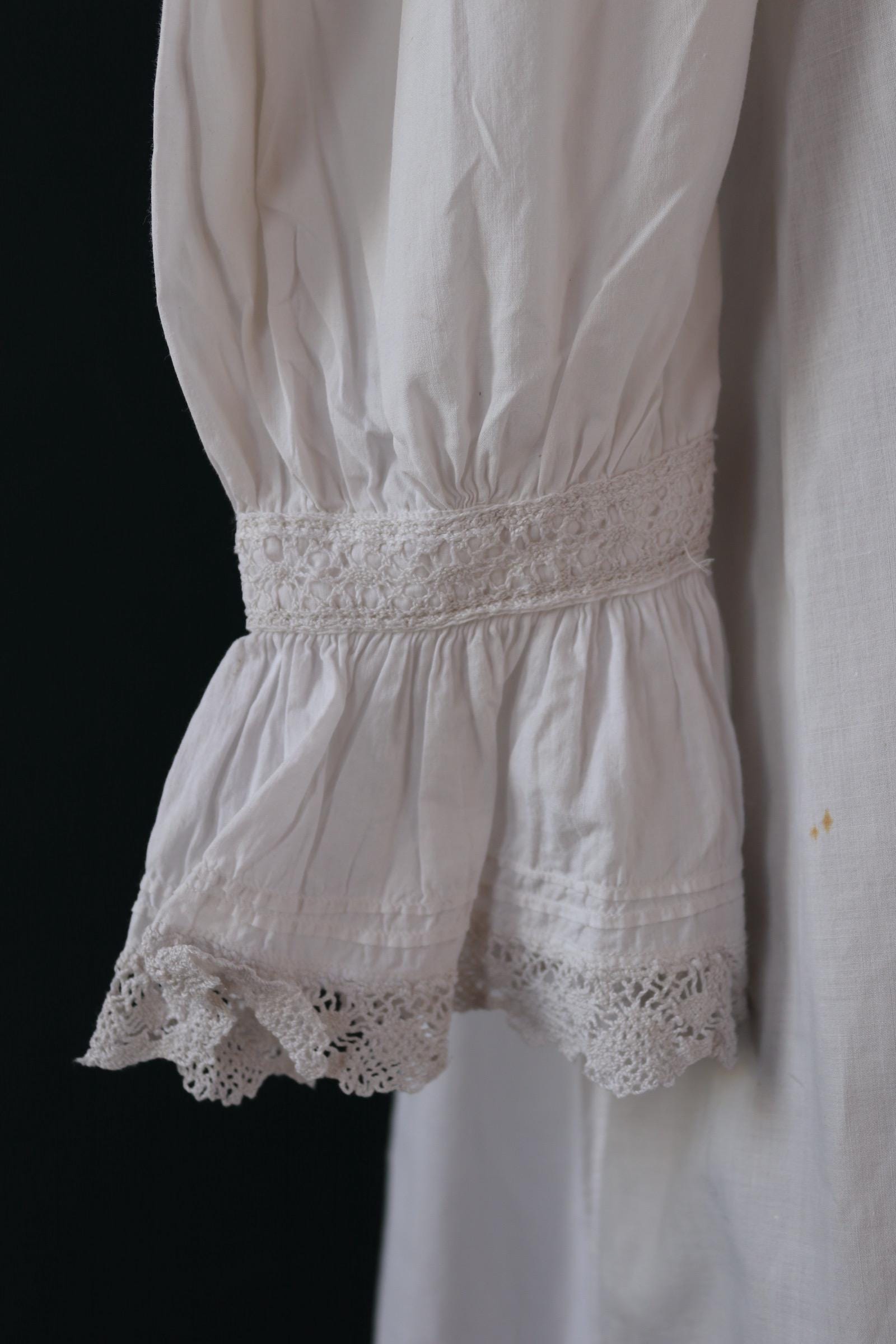 Antique 1800s Victorian white cotton nightgown - vintage 1900s dress - cottagecore - broderie Anglais - 42” chest