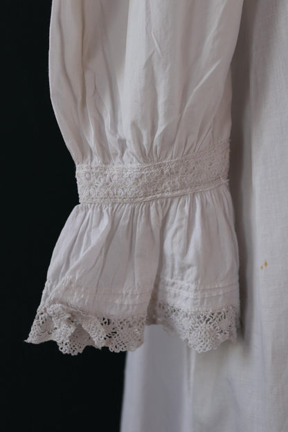 Antique 1800s Victorian white cotton nightgown - vintage 1900s dress - cottagecore - broderie Anglais - 42” chest