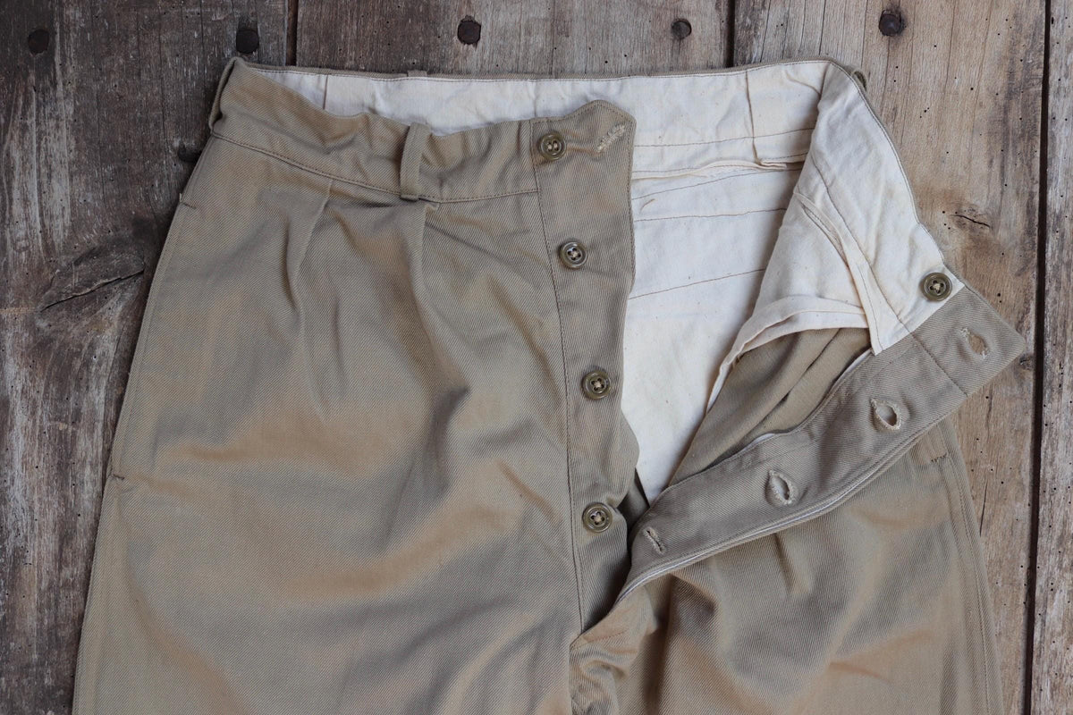 Vintage 1960s French army chinos - military trousers - pleated pants - 27" x 30"