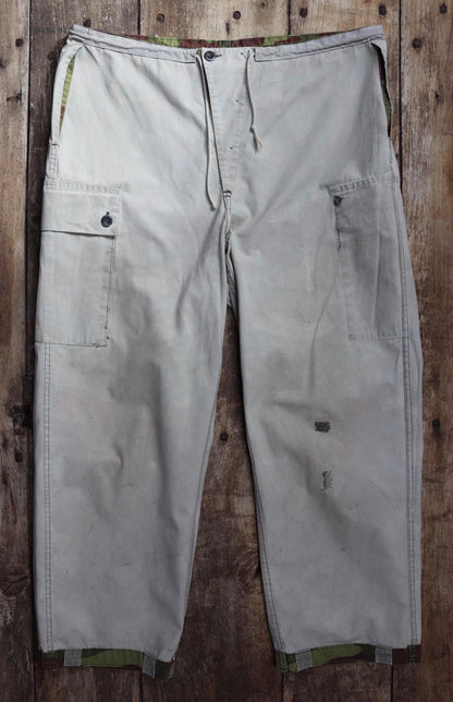 Vintage 1980s Finnish M62 camo trousers - windproof paratrooper pants - 40” x 28”