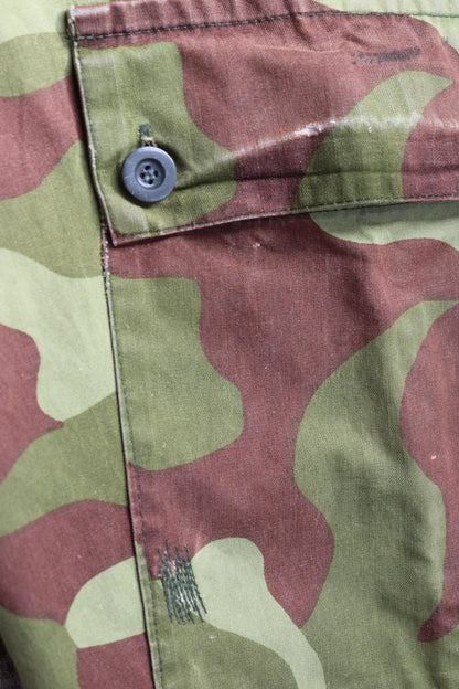 Vintage 1980s Finnish M62 camo trousers - windproof paratrooper pants - 40” x 28”