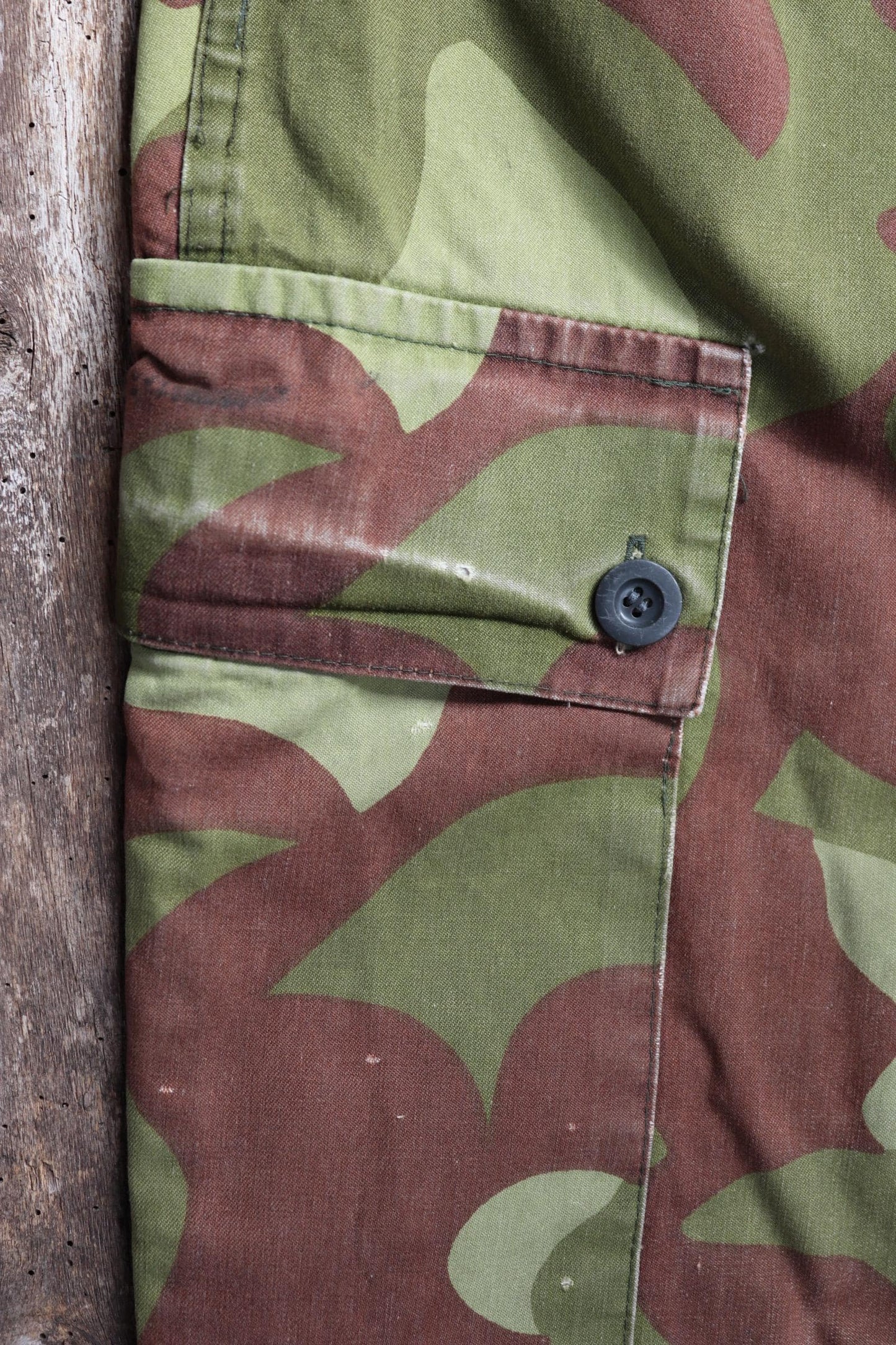 Vintage 1980s Finnish M62 camo trousers - windproof paratrooper pants - 40” x 28”