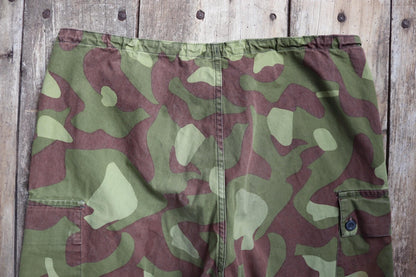 Vintage 1980s Finnish M62 camo trousers - windproof paratrooper pants - 40” x 28”