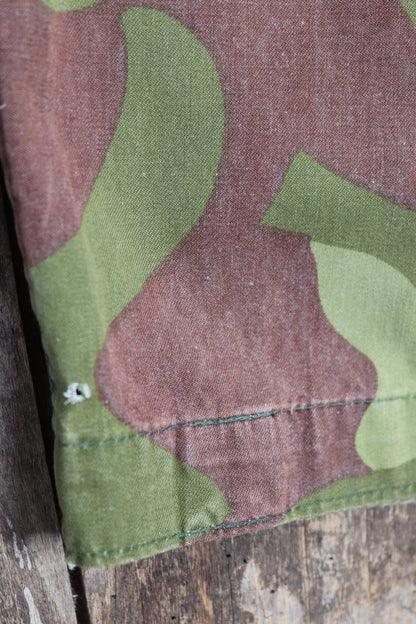 Vintage 1980s Finnish M62 camo trousers - windproof paratrooper pants - 40” x 28”