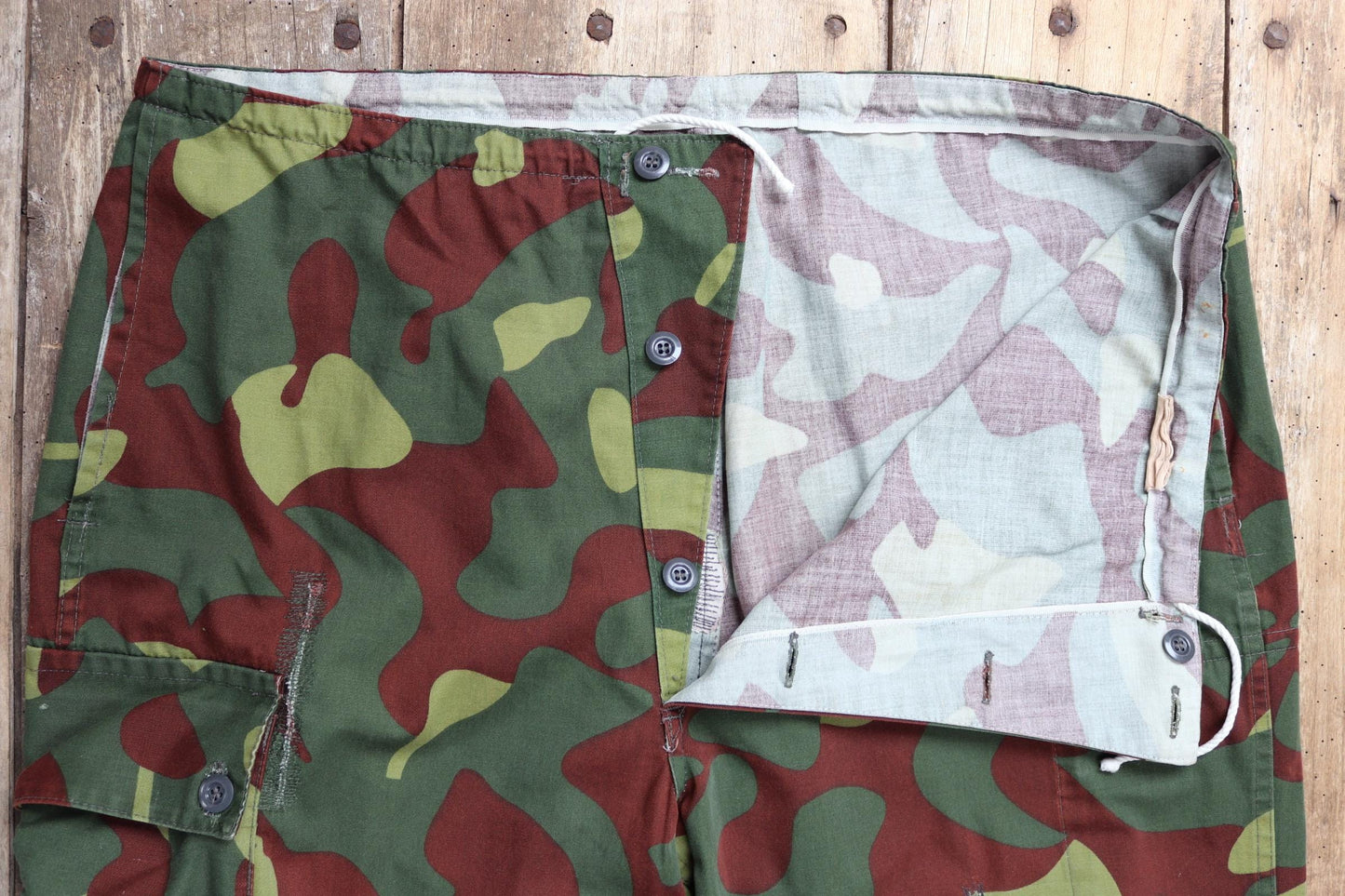 Vintage 1980s Finnish M62 camo trousers - windproof paratrooper pants - 43” x 30”