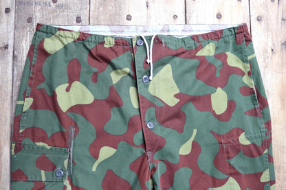 Vintage 1980s Finnish M62 camo trousers - windproof paratrooper pants - 43” x 30”
