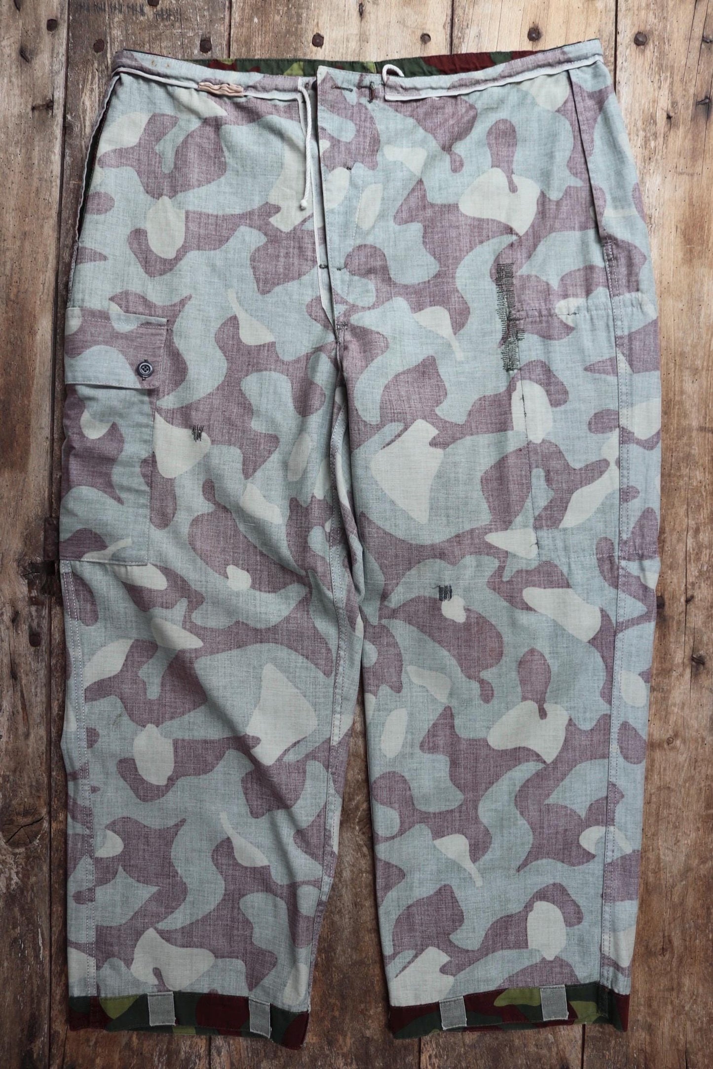 Vintage 1980s Finnish M62 camo trousers - windproof paratrooper pants - 43” x 30”