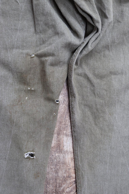 Vintage 1950s British army green selvedge denim overalls - military cargo pants - 39” x 32”