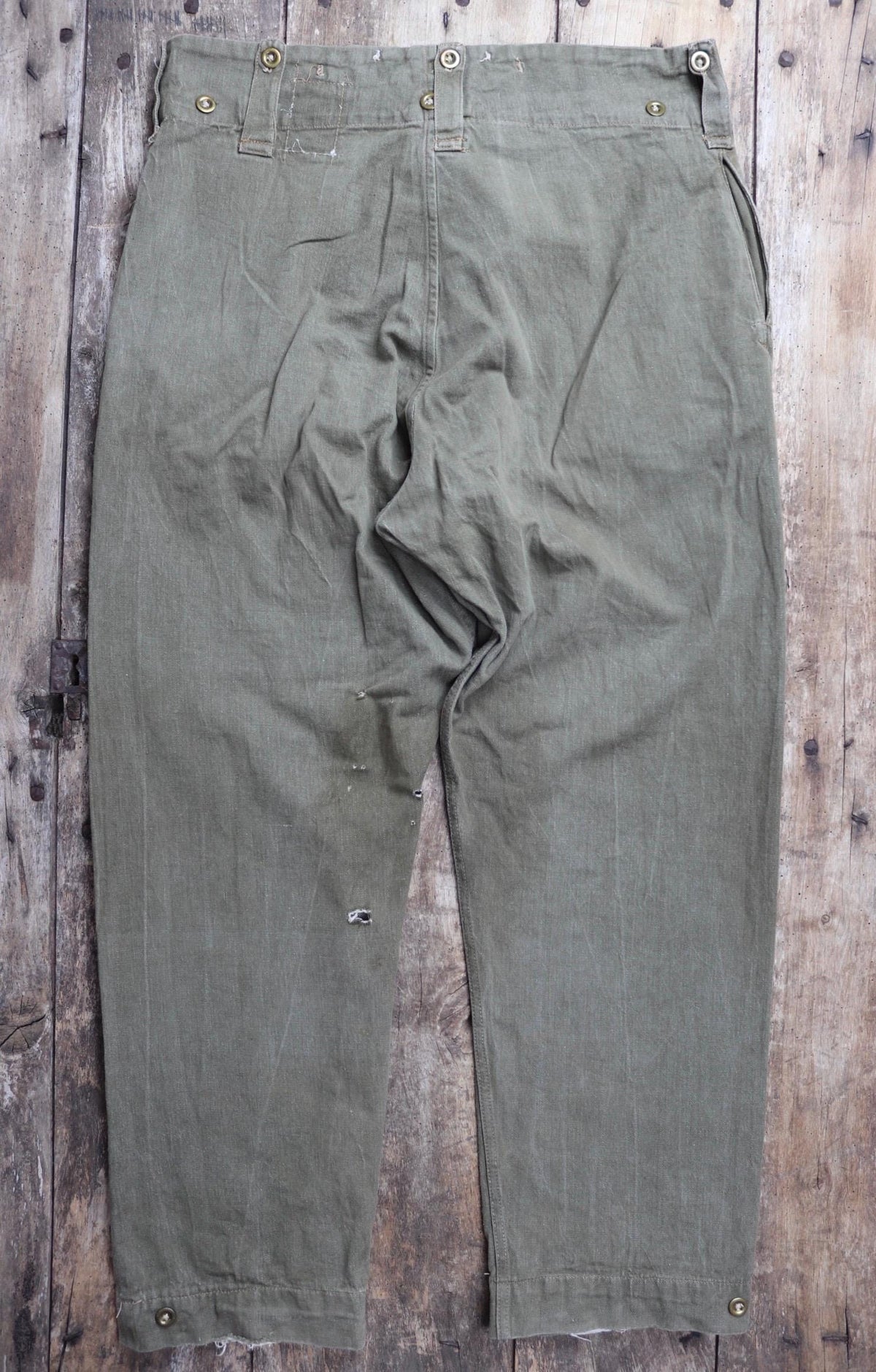 Vintage 1950s British army green selvedge denim overalls - military cargo pants - 39” x 32”