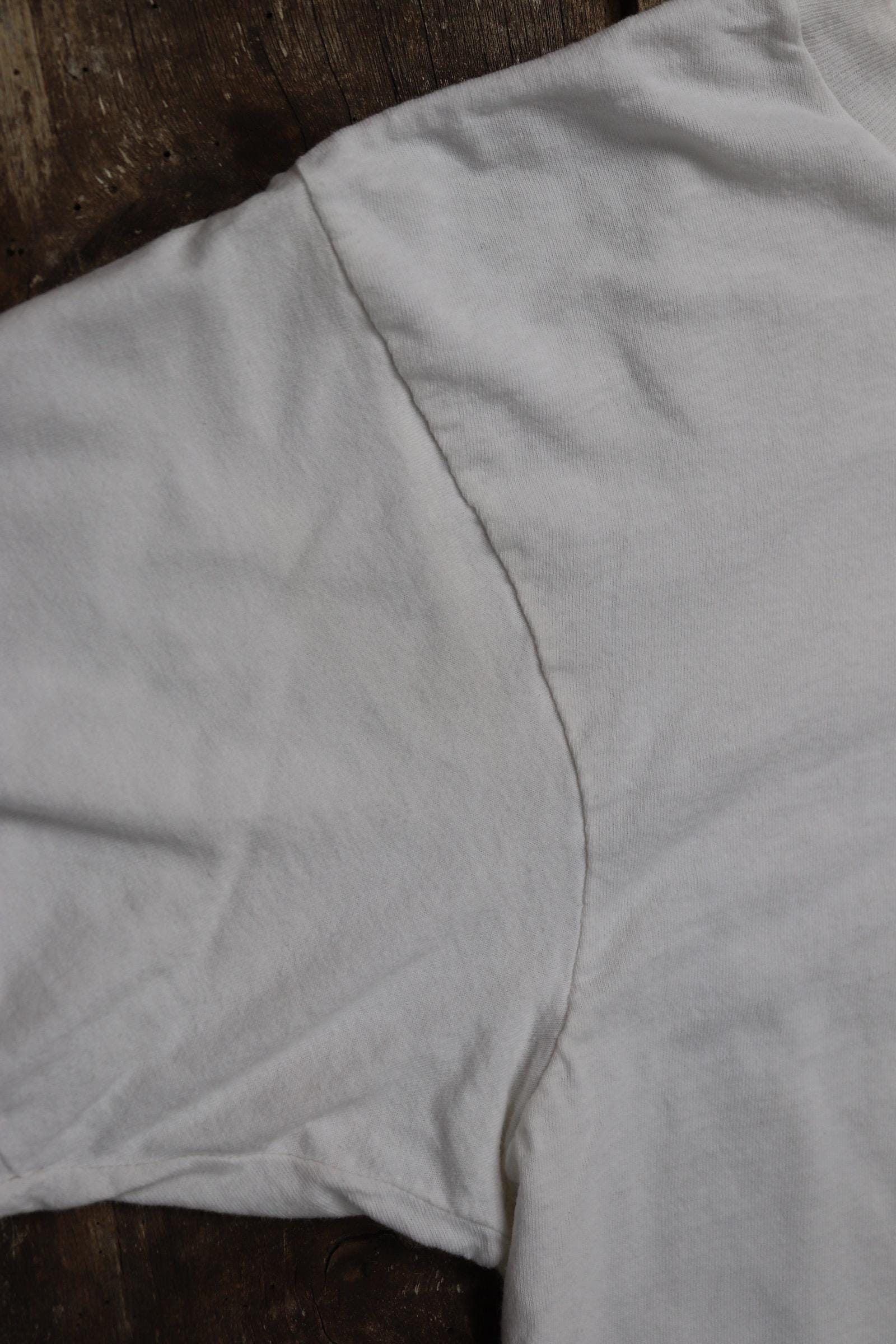 Vintage 1990s plain white t shirt - Hanes blank tee - 35” chest