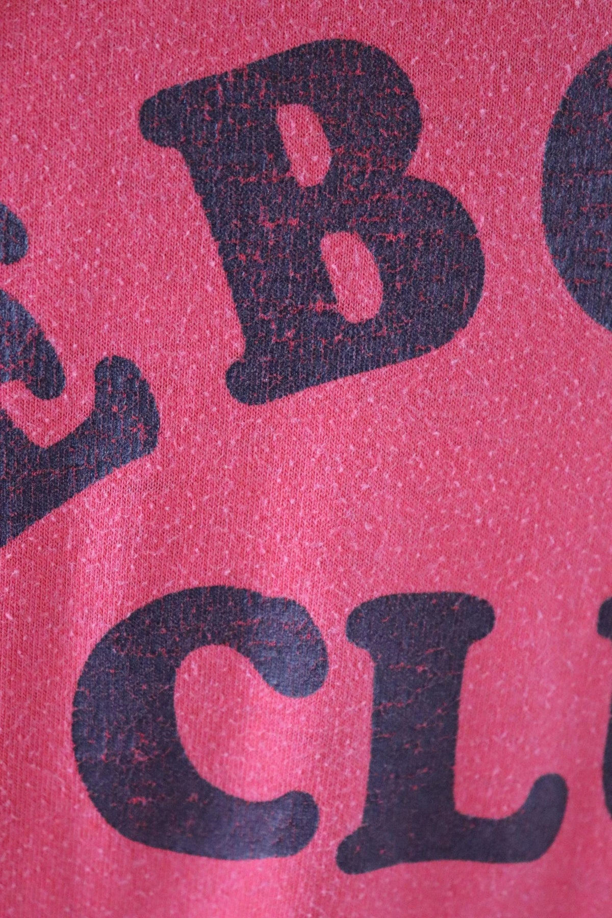 Vintage 1970s Ebony Club t shirt - Las Vegas disco club - faded red - glitter transfer - 42" chest