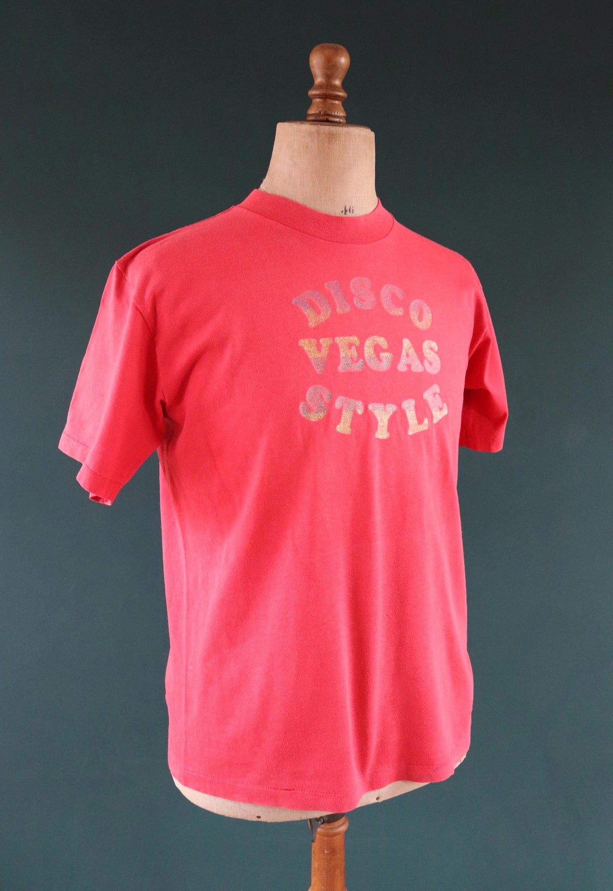 Vintage 1970s Ebony Club t shirt - Las Vegas disco club - faded red - glitter transfer - 42" chest