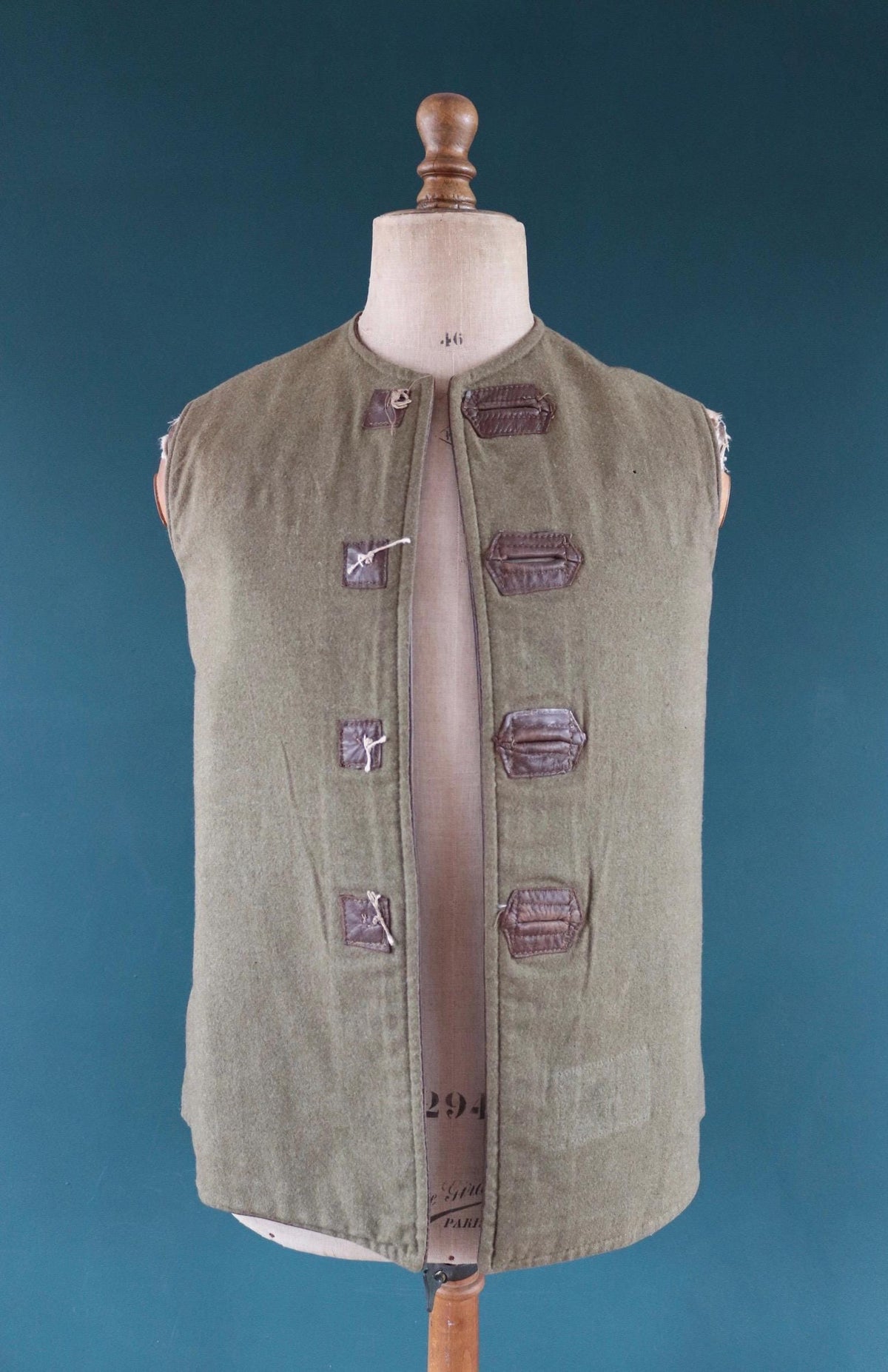 Vintage WW2 ATS horsehide leather jerkin - Land Girl vest - British army waistcoat - military battledress - 37" chest
