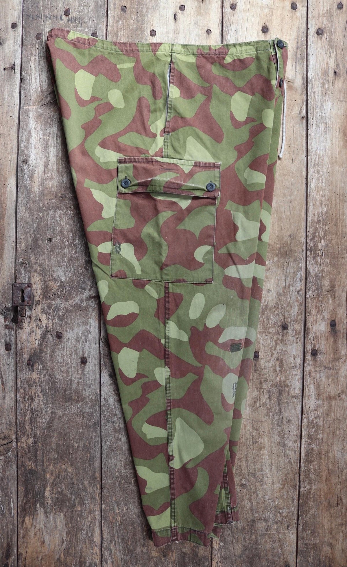 Vintage 1980s Finnish M62 camo trousers - windproof paratrooper pants - 40” x 28”