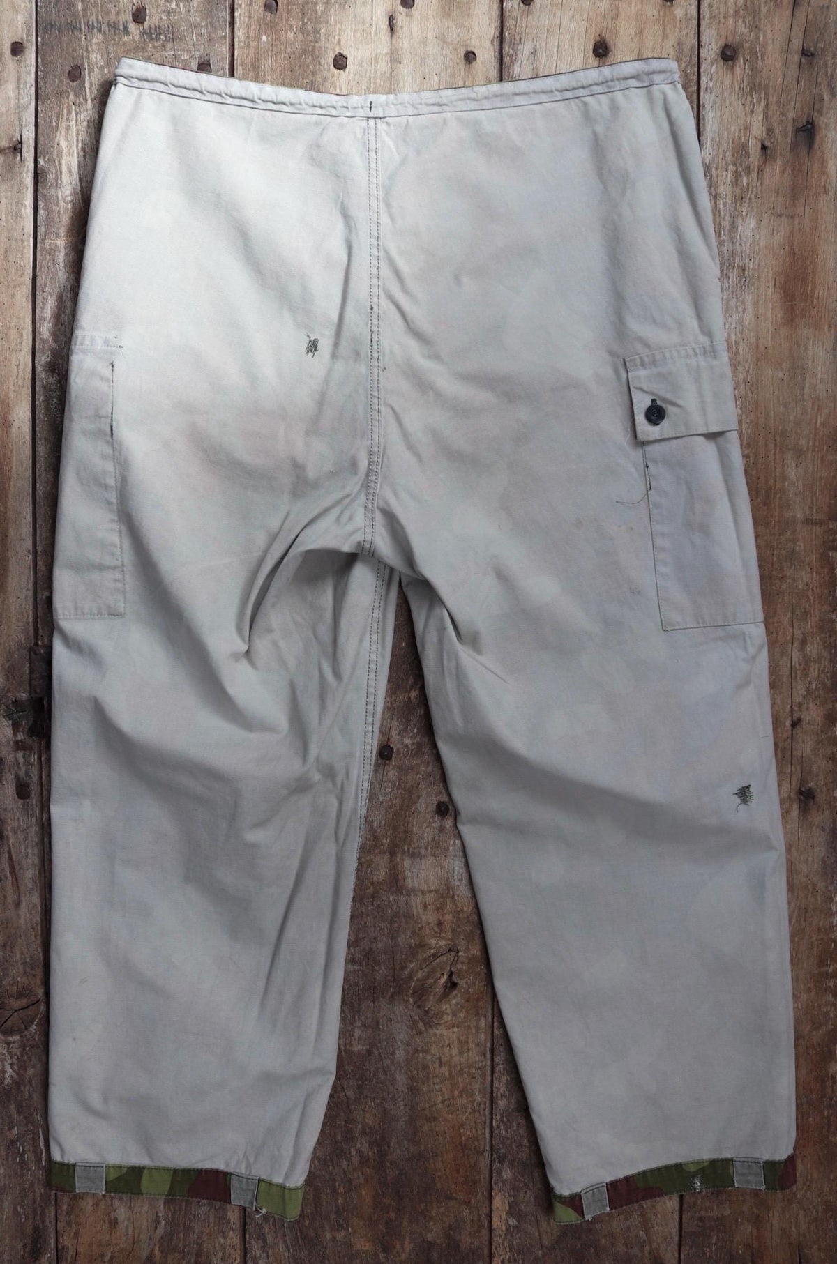 Vintage 1980s Finnish M62 camo trousers - windproof paratrooper pants - 40” x 28”