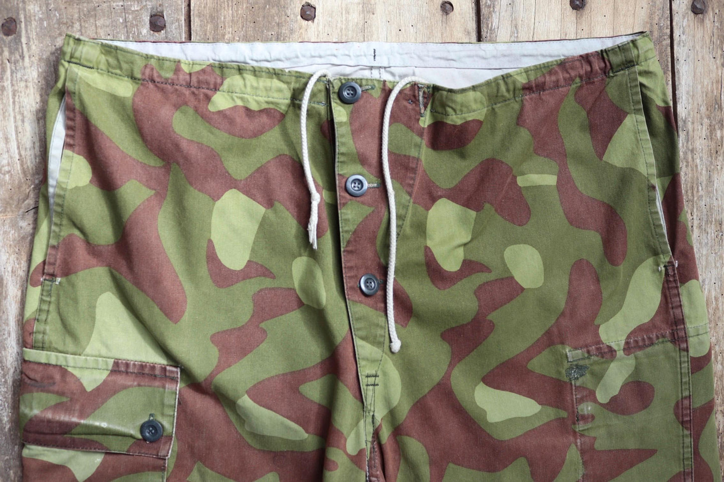 Vintage 1980s Finnish M62 camo trousers - windproof paratrooper pants - 40” x 28”