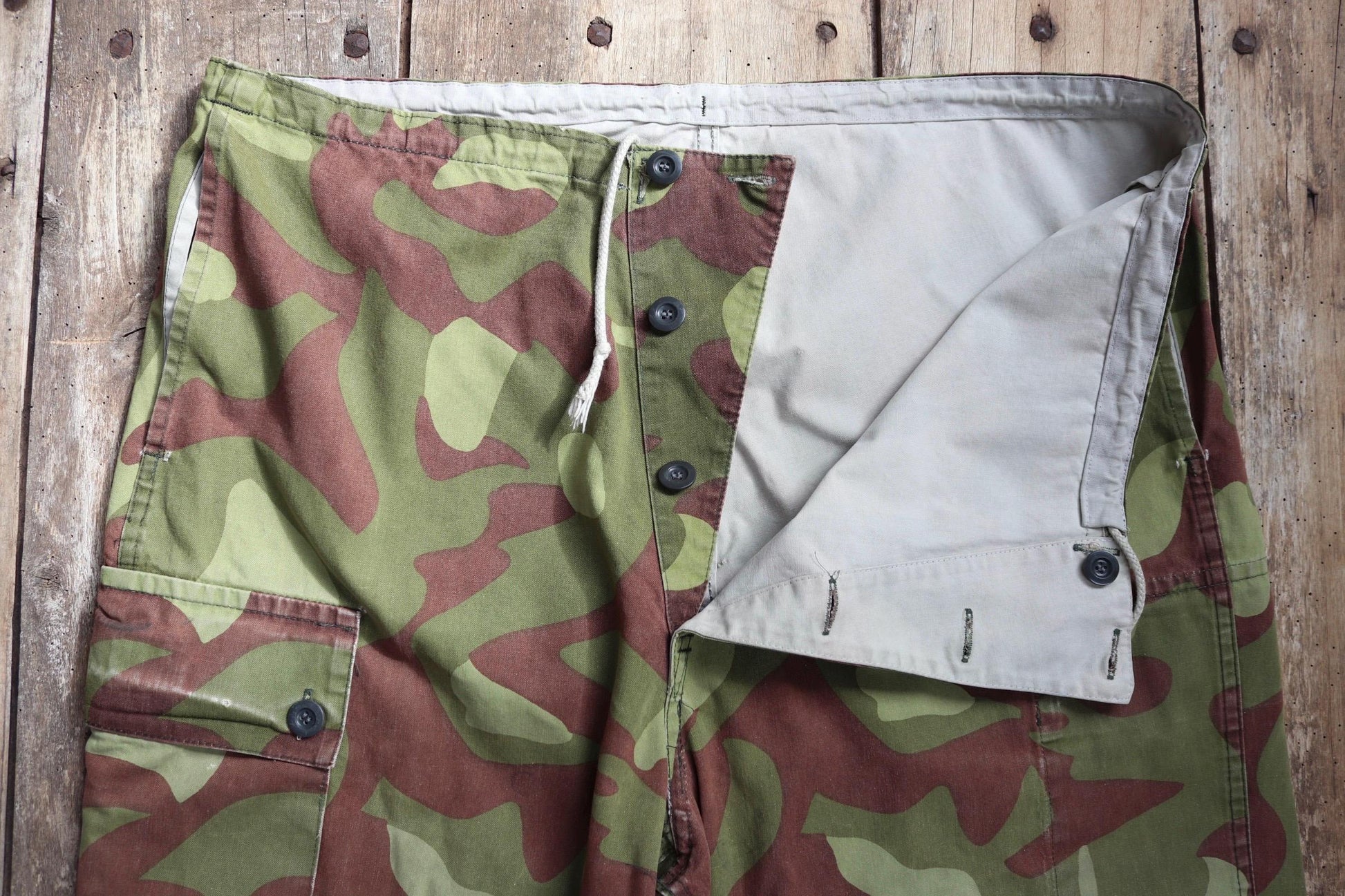 Vintage 1980s Finnish M62 camo trousers - windproof paratrooper pants - 40” x 28”
