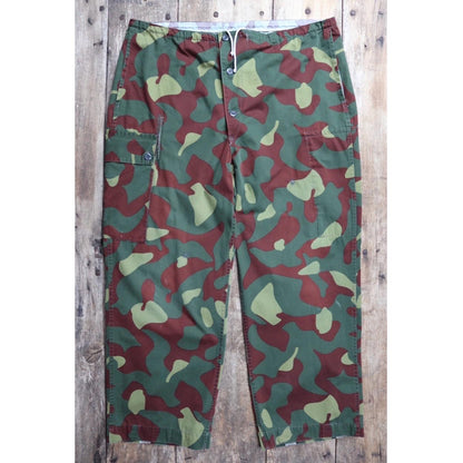 Vintage 1980s Finnish M62 camo trousers - windproof paratrooper pants - 43” x 30”