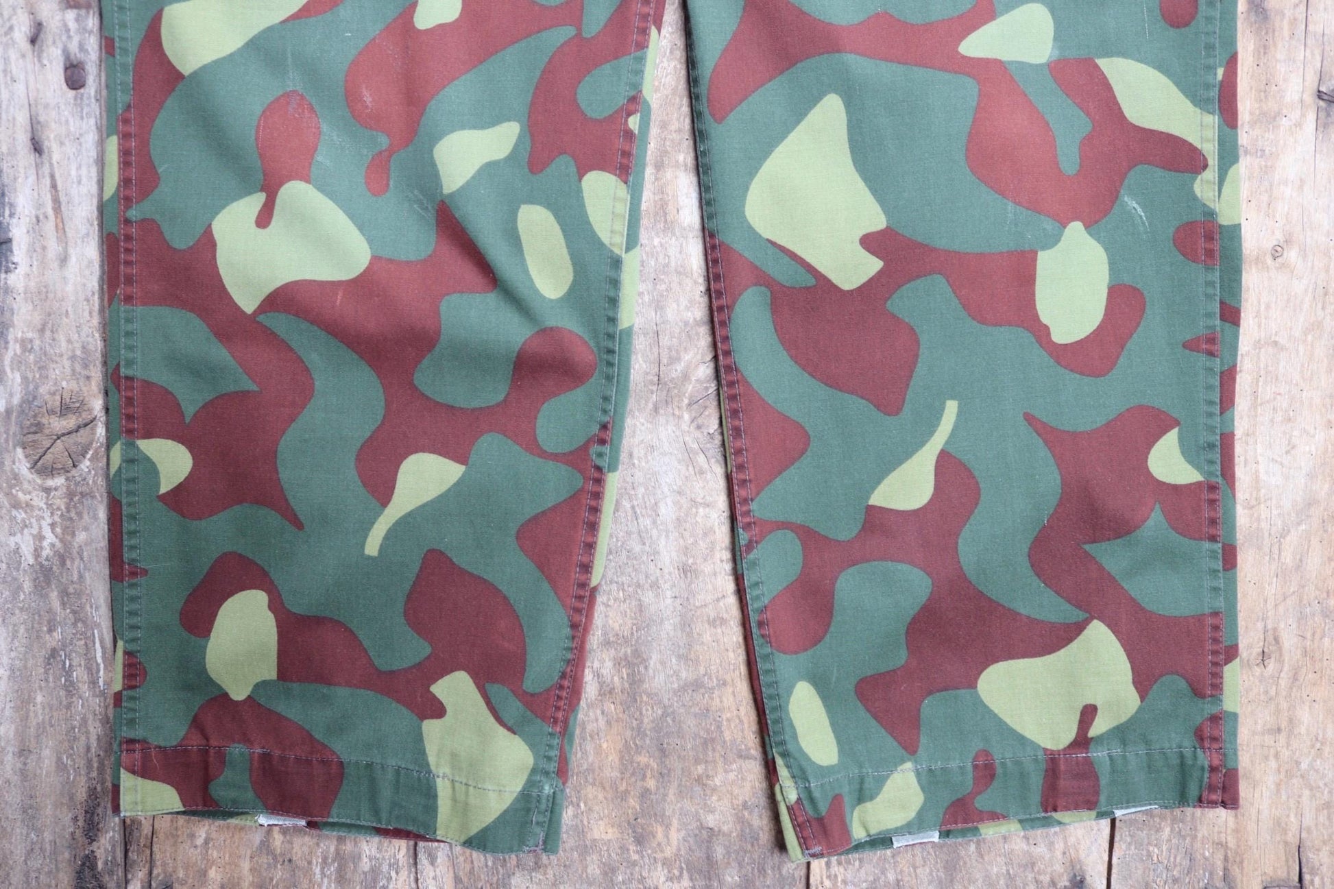 Vintage 1980s Finnish M62 camo trousers - windproof paratrooper pants - 43” x 30”