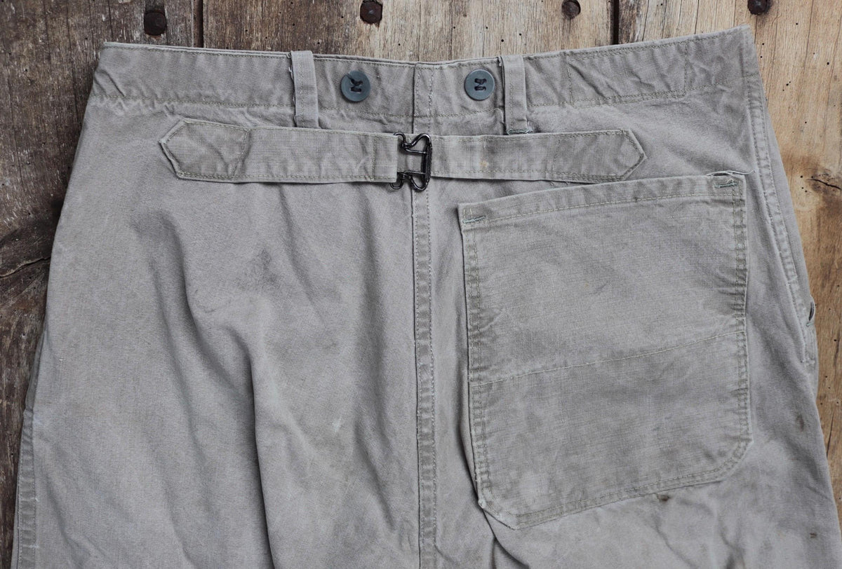 Vintage 1930s workwear trousers - 1940s Swedish military utility pants - buckle back cotton twill - 29” x 29”