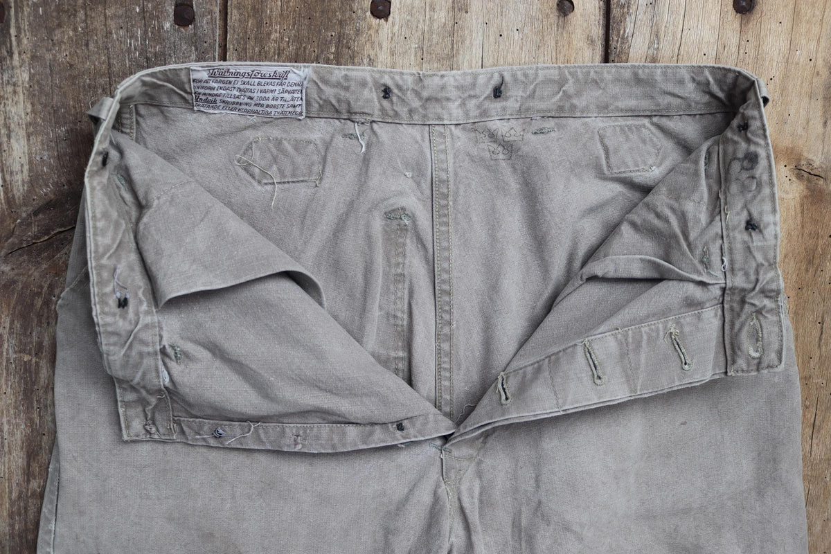 Vintage 1930s workwear trousers - 1940s Swedish military utility pants - buckle back cotton twill - 29” x 29”